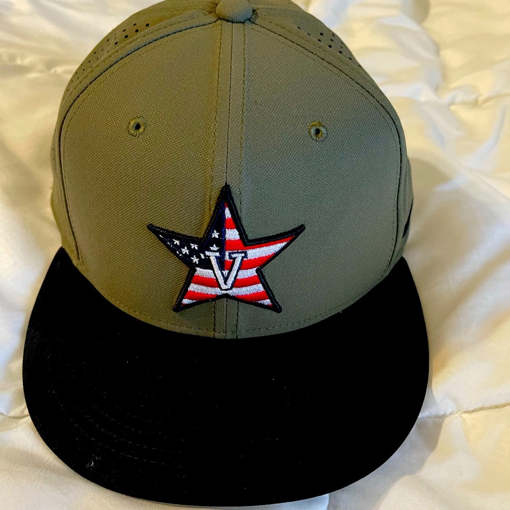 Nike Vapor On Field Baseball Cap Hat Vanderbilt VandyBoys GUC 7 5/8”